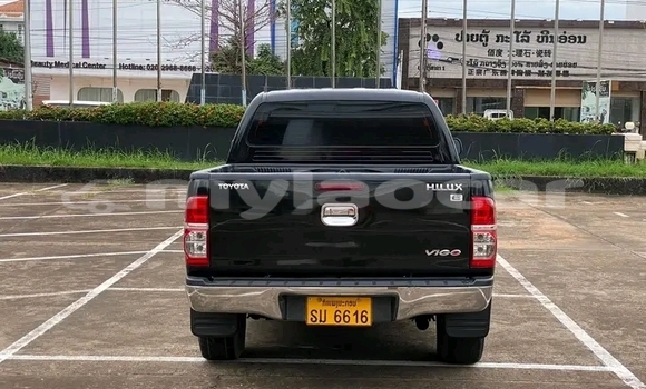 Buy Used Toyota Hilux Black Car in Import - Dubai in Attapeu Province Buy Used Toyota Hilux Black Car in Import - Dubai in Attapeu Province