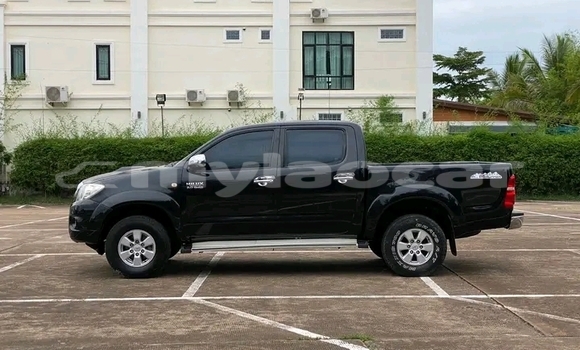 Buy Used Toyota Hilux Black Car in Import - Dubai in Attapeu Province Buy Used Toyota Hilux Black Car in Import - Dubai in Attapeu Province