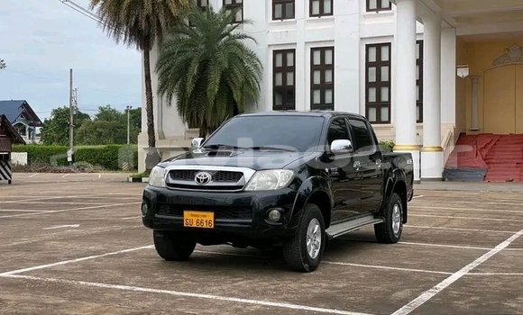 Buy Used Toyota Hilux Black Car in Import - Dubai in Attapeu Province Buy Used Toyota Hilux Black Car in Import - Dubai in Attapeu Province