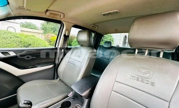 Buy Used Mazda BT-50 White Car in Import - Dubai in Attapeu Province Buy Used Mazda BT-50 White Car in Import - Dubai in Attapeu Province