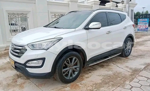 ຊື້ ໃຊ້ແລ້ວ Hyundai Santa Fe White ລົດ ໃນ Import - Dubai ໃນ Attapeu Province ຊື້ ໃຊ້ແລ້ວ Hyundai Santa Fe White ລົດ ໃນ Import - Dubai ໃນ Attapeu Province