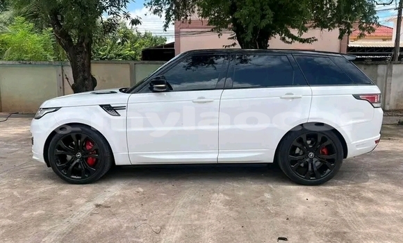 ຊື້ ໃຊ້ແລ້ວ Toyota REVO CAB Z-EDITION White ລົດ ໃນ Import - Dubai ໃນ Attapeu Province ຊື້ ໃຊ້ແລ້ວ Toyota REVO CAB Z-EDITION White ລົດ ໃນ Import - Dubai ໃນ Attapeu Province