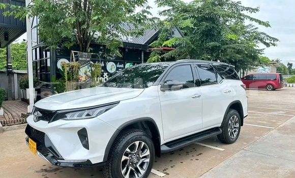 ຊື້ ໃຊ້ແລ້ວ Toyota Fortuner White ລົດ ໃນ Import - Dubai ໃນ Attapeu Province ຊື້ ໃຊ້ແລ້ວ Toyota Fortuner White ລົດ ໃນ Import - Dubai ໃນ Attapeu Province