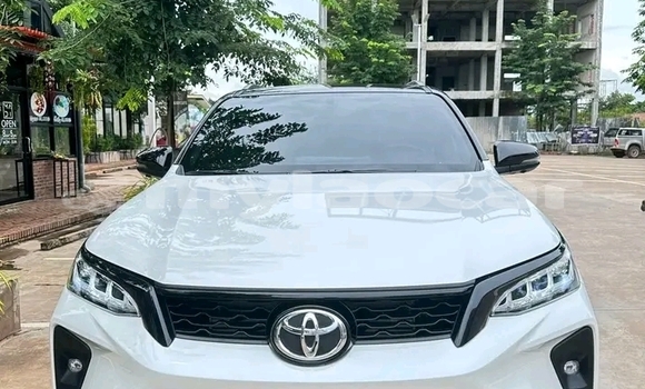 ຊື້ ໃຊ້ແລ້ວ Toyota Fortuner White ລົດ ໃນ Import - Dubai ໃນ Attapeu Province ຊື້ ໃຊ້ແລ້ວ Toyota Fortuner White ລົດ ໃນ Import - Dubai ໃນ Attapeu Province