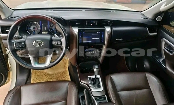 Buy Used Toyota Prado White Car in Import - Dubai in Attapeu Province Buy Used Toyota Prado White Car in Import - Dubai in Attapeu Province