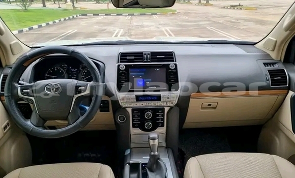 Buy Used Toyota Prado White Car in Import - Dubai in Attapeu Province Buy Used Toyota Prado White Car in Import - Dubai in Attapeu Province