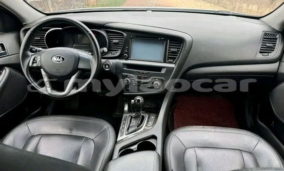 ຊື້ ໃຊ້ແລ້ວ Kia K5 White ລົດ ໃນ Luang Prabang ໃນ Louangphabang Province ຊື້ ໃຊ້ແລ້ວ Kia K5 White ລົດ ໃນ Luang Prabang ໃນ Louangphabang Province