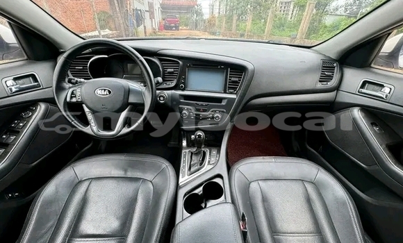 ຊື້ ໃຊ້ແລ້ວ Kia K5 White ລົດ ໃນ Luang Prabang ໃນ Louangphabang Province ຊື້ ໃຊ້ແລ້ວ Kia K5 White ລົດ ໃນ Luang Prabang ໃນ Louangphabang Province