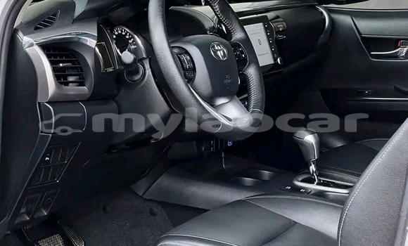 ຊື້ ໃຊ້ແລ້ວ Toyota REVO CAB Z-EDITION White ລົດ ໃນ Luang Prabang ໃນ Louangphabang Province ຊື້ ໃຊ້ແລ້ວ Toyota REVO CAB Z-EDITION White ລົດ ໃນ Luang Prabang ໃນ Louangphabang Province