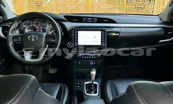 ຊື້ ໃຊ້ແລ້ວ Toyota REVO CAB Z-EDITION White ລົດ ໃນ Luang Prabang ໃນ Louangphabang Province ຊື້ ໃຊ້ແລ້ວ Toyota REVO CAB Z-EDITION White ລົດ ໃນ Luang Prabang ໃນ Louangphabang Province