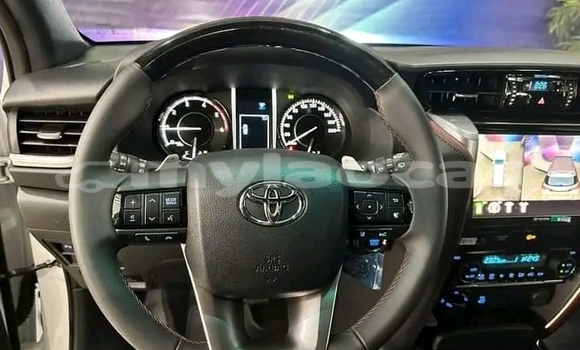 ຊື້ ໃຊ້ແລ້ວ Toyota Hilux White ລົດ ໃນ Import - Dubai ໃນ Attapeu Province ຊື້ ໃຊ້ແລ້ວ Toyota Hilux White ລົດ ໃນ Import - Dubai ໃນ Attapeu Province