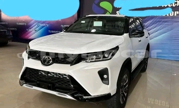 ຊື້ ໃຊ້ແລ້ວ Toyota Hilux White ລົດ ໃນ Import - Dubai ໃນ Attapeu Province ຊື້ ໃຊ້ແລ້ວ Toyota Hilux White ລົດ ໃນ Import - Dubai ໃນ Attapeu Province