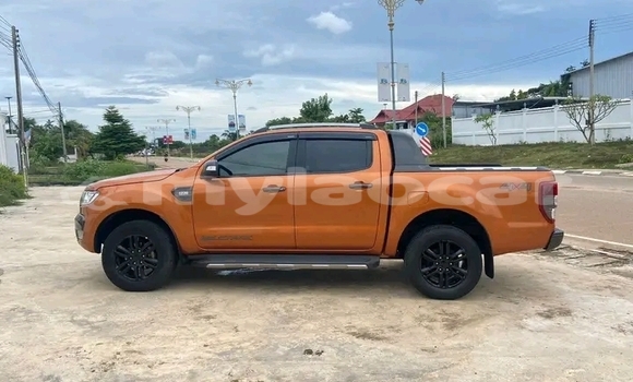 ຊື້ ໃຊ້ແລ້ວ Toyota Hiluxe Revo Other ລົດ ໃນ Import - Dubai ໃນ Attapeu Province ຊື້ ໃຊ້ແລ້ວ Toyota Hiluxe Revo Other ລົດ ໃນ Import - Dubai ໃນ Attapeu Province
