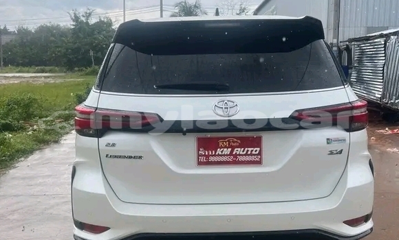 ຊື້ ໃຊ້ແລ້ວ Toyota Fortuner White ລົດ ໃນ Luang Prabang ໃນ Louangphabang Province ຊື້ ໃຊ້ແລ້ວ Toyota Fortuner White ລົດ ໃນ Luang Prabang ໃນ Louangphabang Province