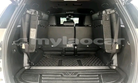 ຊື້ ໃຊ້ແລ້ວ Toyota Fortuner White ລົດ ໃນ Luang Prabang ໃນ Louangphabang Province ຊື້ ໃຊ້ແລ້ວ Toyota Fortuner White ລົດ ໃນ Luang Prabang ໃນ Louangphabang Province