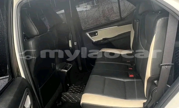 ຊື້ ໃຊ້ແລ້ວ Toyota Fortuner White ລົດ ໃນ Luang Prabang ໃນ Louangphabang Province ຊື້ ໃຊ້ແລ້ວ Toyota Fortuner White ລົດ ໃນ Luang Prabang ໃນ Louangphabang Province