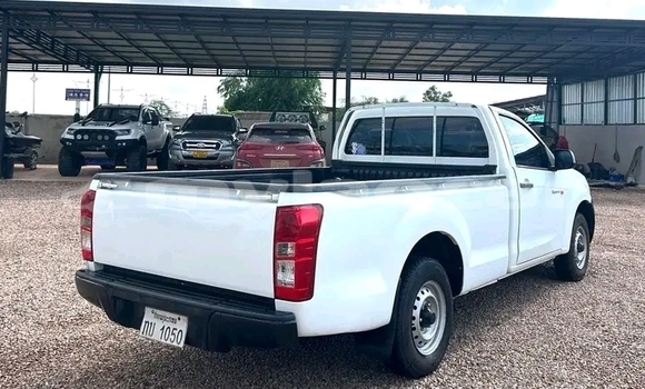 ຊື້ ໃຊ້ແລ້ວ Isuzu D-max Spark White ລົດ ໃນ Vientiane ໃນ Vientiane Province ຊື້ ໃຊ້ແລ້ວ Isuzu D-max Spark White ລົດ ໃນ Vientiane ໃນ Vientiane Province