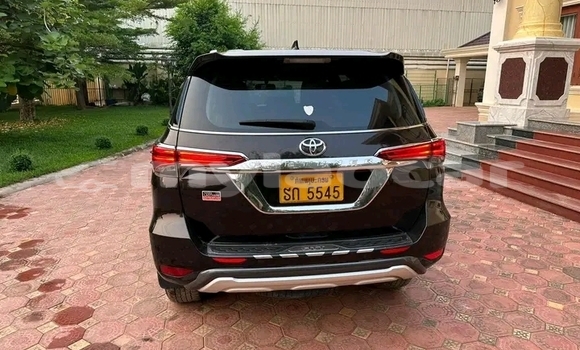 ຊື້ ໃຊ້ແລ້ວ Toyota Fortuner Black ລົດ ໃນ Import - Dubai ໃນ Attapeu Province ຊື້ ໃຊ້ແລ້ວ Toyota Fortuner Black ລົດ ໃນ Import - Dubai ໃນ Attapeu Province
