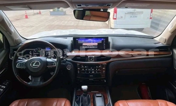 ຊື້ ໃຊ້ແລ້ວ Lexus LX 570 White ລົດ ໃນ Luang Namtha ໃນ Luang Namtha Province ຊື້ ໃຊ້ແລ້ວ Lexus LX 570 White ລົດ ໃນ Luang Namtha ໃນ Luang Namtha Province