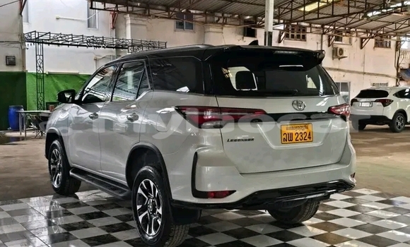 ຊື້ ໃຊ້ແລ້ວ Toyota Fortuner White ລົດ ໃນ Import - Dubai ໃນ Attapeu Province ຊື້ ໃຊ້ແລ້ວ Toyota Fortuner White ລົດ ໃນ Import - Dubai ໃນ Attapeu Province