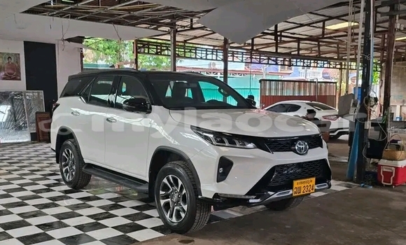 ຊື້ ໃຊ້ແລ້ວ Toyota Fortuner White ລົດ ໃນ Import - Dubai ໃນ Attapeu Province ຊື້ ໃຊ້ແລ້ວ Toyota Fortuner White ລົດ ໃນ Import - Dubai ໃນ Attapeu Province