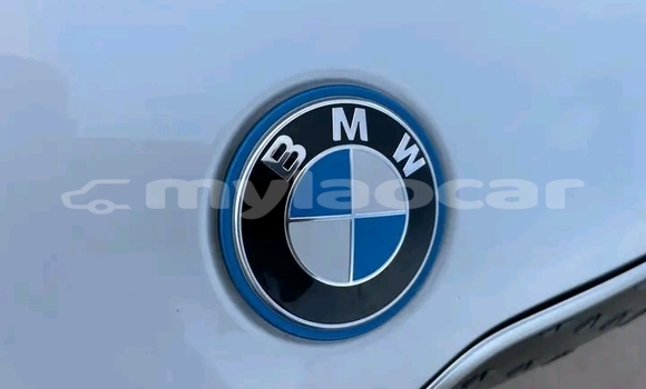 Buy Used BMW 4-Series White Car in Import - Dubai in Attapeu Province