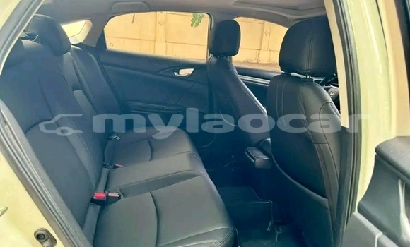 Acheter Occasion Voiture Honda Civic Blanc à Vientiane, Vientiane Province Acheter Occasion Voiture Honda Civic Blanc à Vientiane, Vientiane Province