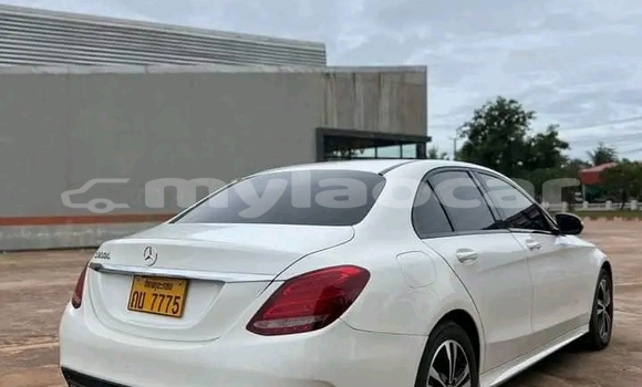 Acheter Occasion Voiture Mercedes-Benz A–Class Blanc à Luang Prabang, Louangphabang Province Acheter Occasion Voiture Mercedes-Benz A–Class Blanc à Luang Prabang, Louangphabang Province