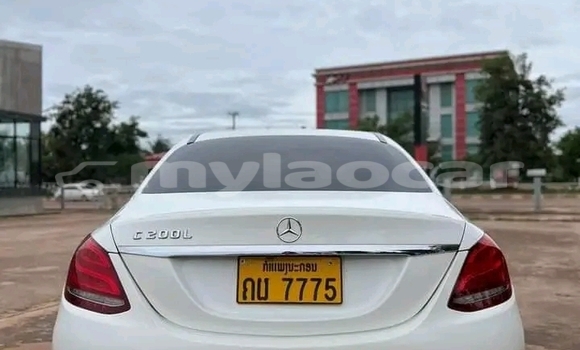 Acheter Occasion Voiture Mercedes-Benz A–Class Blanc à Luang Prabang, Louangphabang Province Acheter Occasion Voiture Mercedes-Benz A–Class Blanc à Luang Prabang, Louangphabang Province