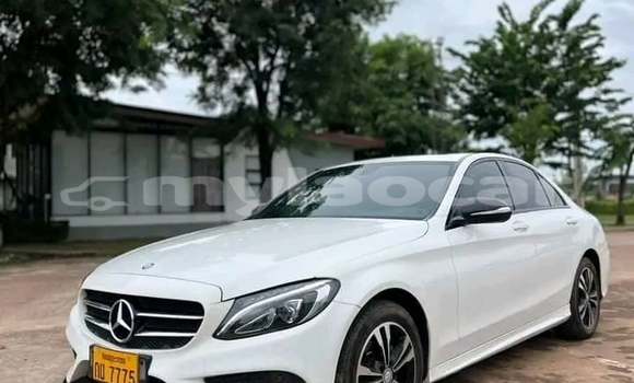 Acheter Occasion Voiture Mercedes-Benz A–Class Blanc à Luang Prabang, Louangphabang Province Acheter Occasion Voiture Mercedes-Benz A–Class Blanc à Luang Prabang, Louangphabang Province