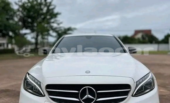 Acheter Occasion Voiture Mercedes-Benz A–Class Blanc à Luang Prabang, Louangphabang Province Acheter Occasion Voiture Mercedes-Benz A–Class Blanc à Luang Prabang, Louangphabang Province