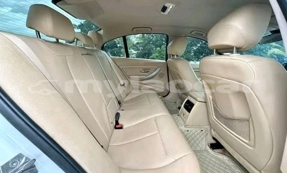 Acheter Occasion Voiture BMW 326 Blanc à Vientiane, Vientiane Province Acheter Occasion Voiture BMW 326 Blanc à Vientiane, Vientiane Province