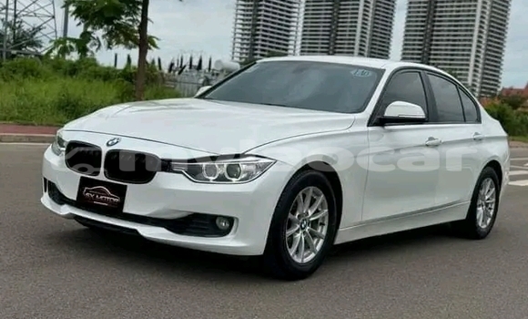 Acheter Occasion Voiture BMW 326 Blanc à Vientiane, Vientiane Province Acheter Occasion Voiture BMW 326 Blanc à Vientiane, Vientiane Province