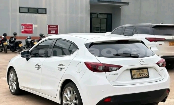 Acheter Occasion Voiture Mazda 3 Blanc à Vientiane, Vientiane Province Acheter Occasion Voiture Mazda 3 Blanc à Vientiane, Vientiane Province