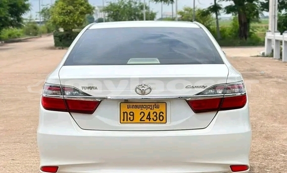 Acheter Occasion Voiture Toyota Camry Blanc à Vientiane, Vientiane Province Acheter Occasion Voiture Toyota Camry Blanc à Vientiane, Vientiane Province