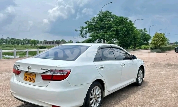 Acheter Occasion Voiture Toyota Camry Blanc à Vientiane, Vientiane Province Acheter Occasion Voiture Toyota Camry Blanc à Vientiane, Vientiane Province