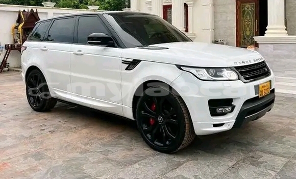 Acheter Occasion Voiture Land Rover Range Rover Blanc à Vientiane, Vientiane Province Acheter Occasion Voiture Land Rover Range Rover Blanc à Vientiane, Vientiane Province