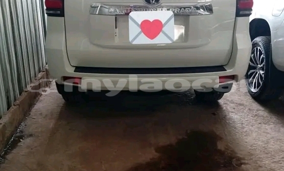 Acheter Occasion Voiture Jeep Liberty Blanc à Vientiane, Vientiane Province Acheter Occasion Voiture Jeep Liberty Blanc à Vientiane, Vientiane Province