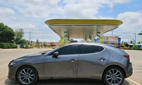 Acheter Occasion Voiture Mazda 3 Noir à Vientiane, Vientiane Province Acheter Occasion Voiture Mazda 3 Noir à Vientiane, Vientiane Province