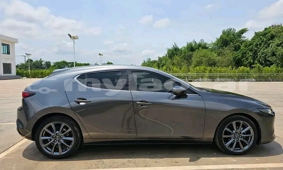 Acheter Occasion Voiture Mazda 3 Noir à Vientiane, Vientiane Province Acheter Occasion Voiture Mazda 3 Noir à Vientiane, Vientiane Province