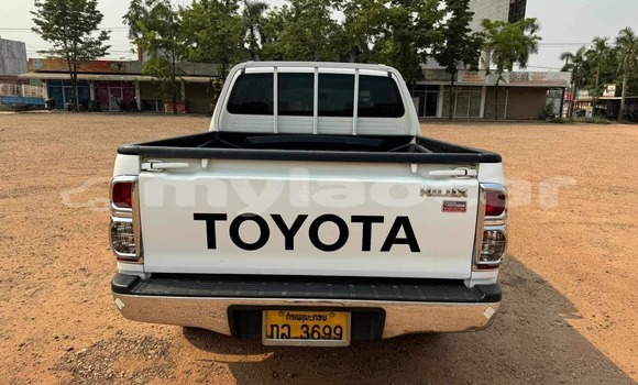 ຊື້ ໃຊ້ແລ້ວ Toyota Hilux White ລົດ ໃນ Vientiane ໃນ Vientiane Province ຊື້ ໃຊ້ແລ້ວ Toyota Hilux White ລົດ ໃນ Vientiane ໃນ Vientiane Province