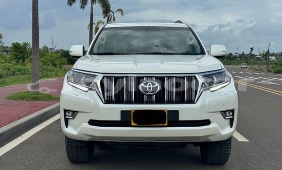 Buy Used Toyota Prado Other Car in Huayxay in Bokeo Province Buy Used Toyota Prado Other Car in Huayxay in Bokeo Province