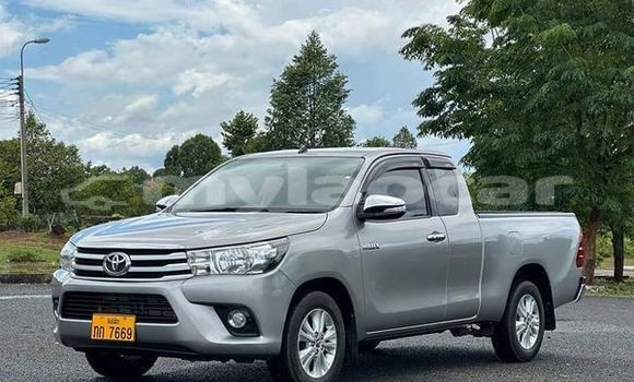 Buy Used Toyota Hiluxe Revo Silver Car in Vientiane in Vientiane Province Buy Used Toyota Hiluxe Revo Silver Car in Vientiane in Vientiane Province