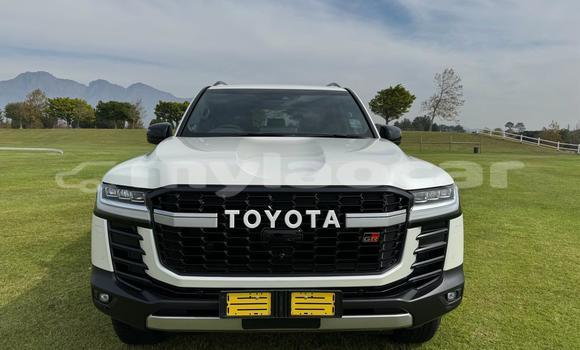 Acheter Occasion Voiture Toyota Land Cruiser Blanc à Vientiane, Vientiane Province Acheter Occasion Voiture Toyota Land Cruiser Blanc à Vientiane, Vientiane Province