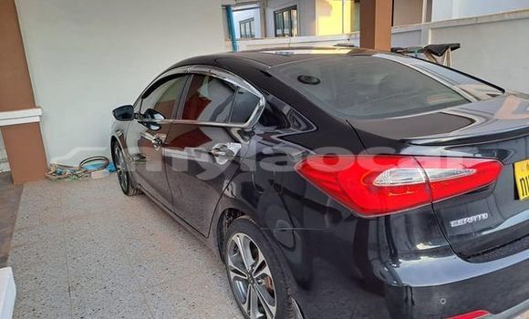 Buy Used Hyundai Elantra Black Car in Vientiane in Vientiane Province Buy Used Hyundai Elantra Black Car in Vientiane in Vientiane Province