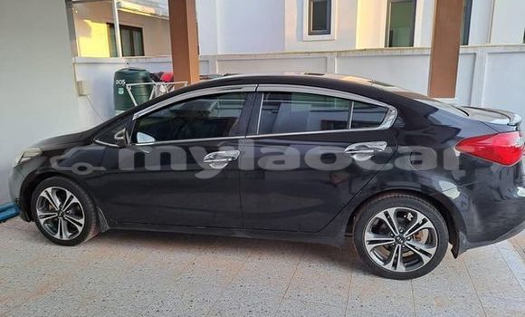 Buy Used Hyundai Elantra Black Car in Vientiane in Vientiane Province Buy Used Hyundai Elantra Black Car in Vientiane in Vientiane Province