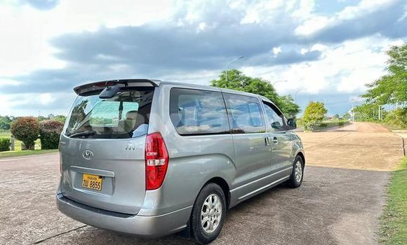 Buy Used Hyundai H1 Silver Car in Vientiane in Vientiane Province Buy Used Hyundai H1 Silver Car in Vientiane in Vientiane Province