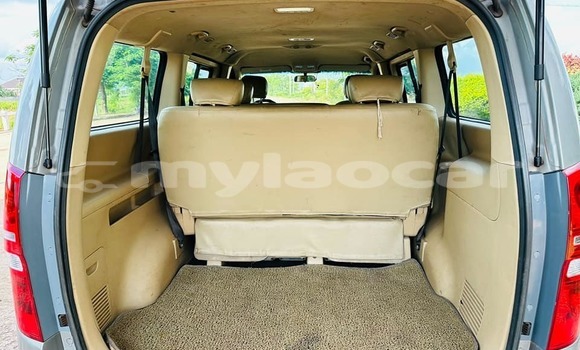 Buy Used Hyundai H1 Silver Car in Vientiane in Vientiane Province Buy Used Hyundai H1 Silver Car in Vientiane in Vientiane Province