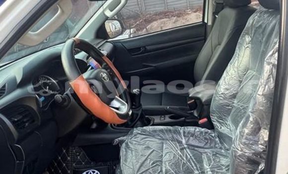 Buy Used Toyota 4Runner White Car in Vientiane in Vientiane Province Buy Used Toyota 4Runner White Car in Vientiane in Vientiane Province