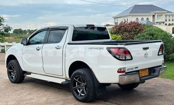 Buy Used Mazda BT-50 White Car in Vientiane in Vientiane Province Buy Used Mazda BT-50 White Car in Vientiane in Vientiane Province